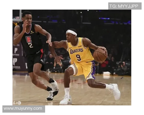 2017年湖人队与快船队精彩对决回顾与分析