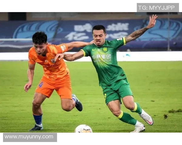 2012年国安与鲁能激战回顾：经典对决中的精彩瞬间与战术分析