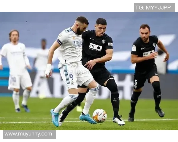 埃尔切主场迎战格拉纳达双方争夺关键三分的激烈对决