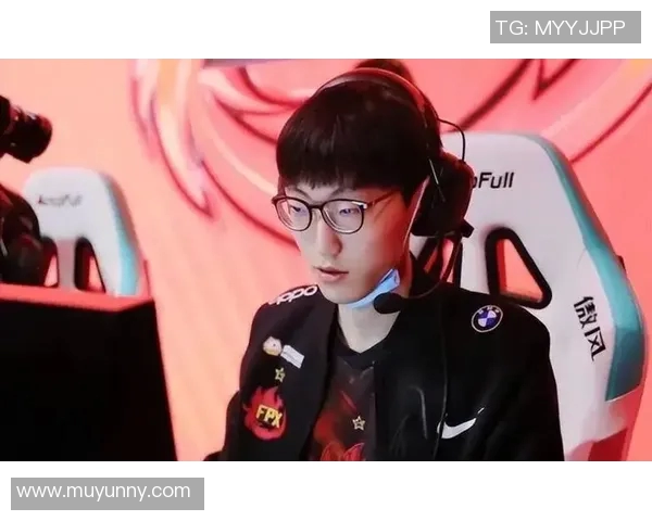 聚焦FPX团队协作的默契与战术配合在英雄联盟中的成功之道 聚焦FPX团队协作的默契与战术配合在英雄联盟中的成功之道