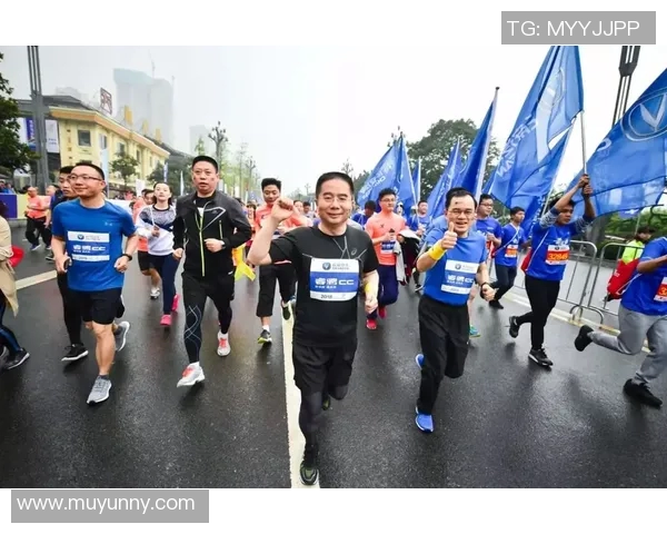 广州攀岩队勇闯城市马拉松展现逆袭精神与团队力量MBA