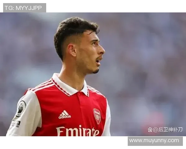 马丁内利的崛起之路:从青涩小将到足坛新星的奋斗历程