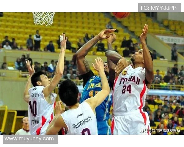 广东队与佛山队2013年CBA对决回顾与精彩瞬间分析 广东队与佛山队2013年CBA对决回顾与精彩瞬间分析
