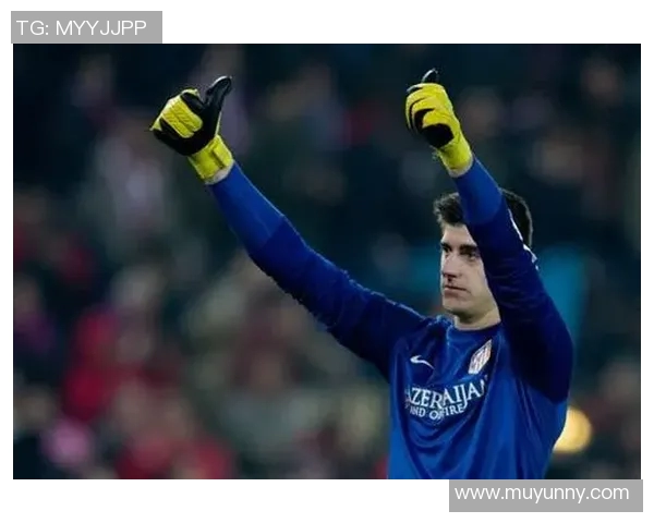 库尔图瓦在赛季中展现出色表现助力球队争夺冠军荣耀