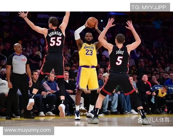 湖人对决热火第五场激战即将上演谁将赢得总冠军的荣耀